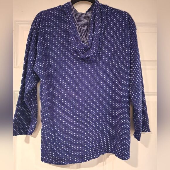 Blue and white polka dot lightweight hoodie - Picture 3 of 4
